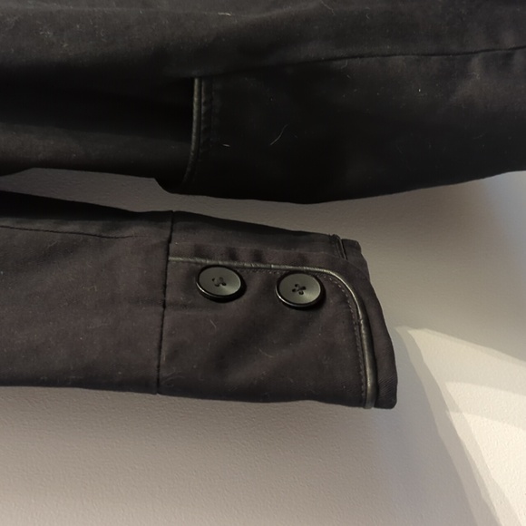 #24 - twik fall jacket button up black small - Picture 9 of 9